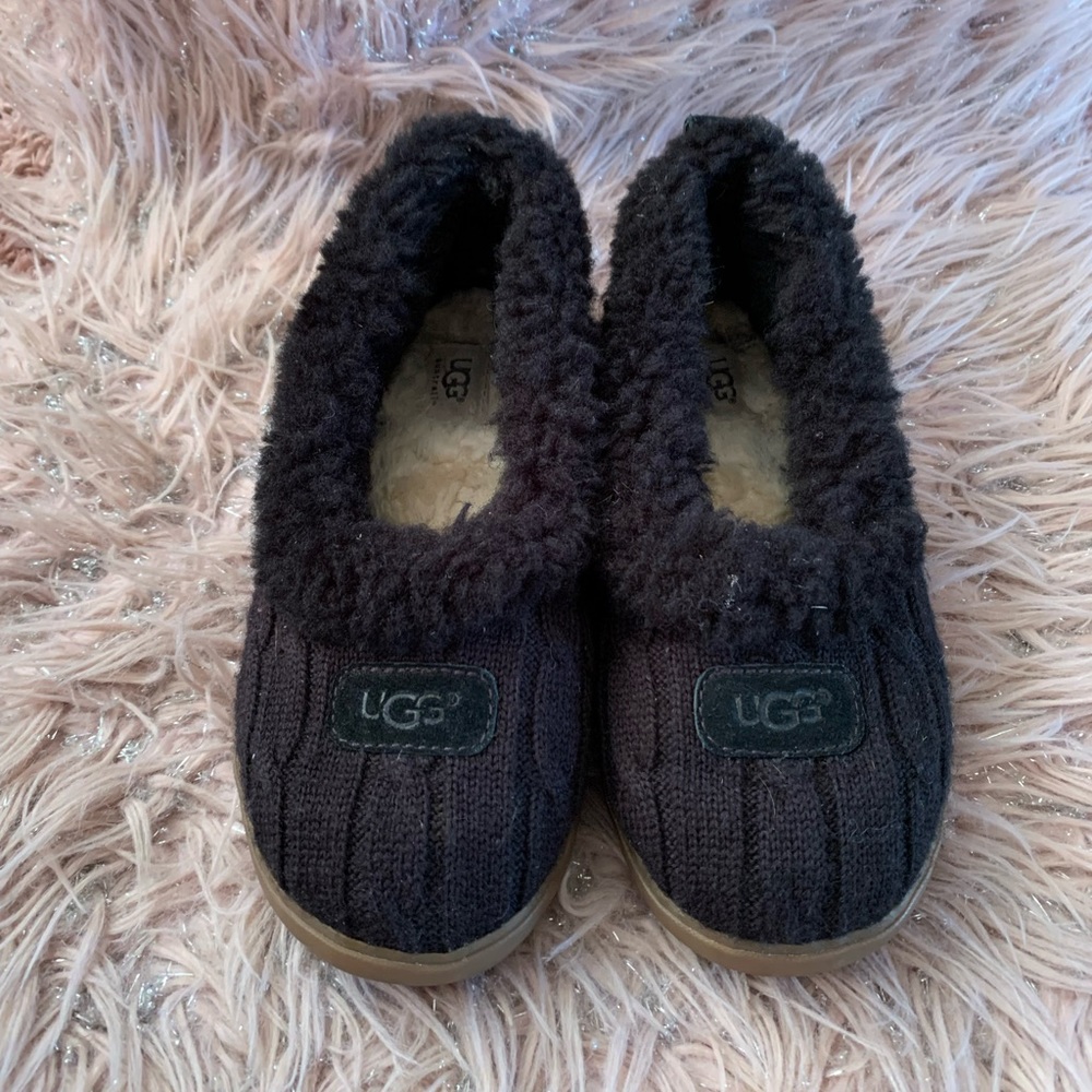 UGG SLIPPERS WOMENS SZ 7